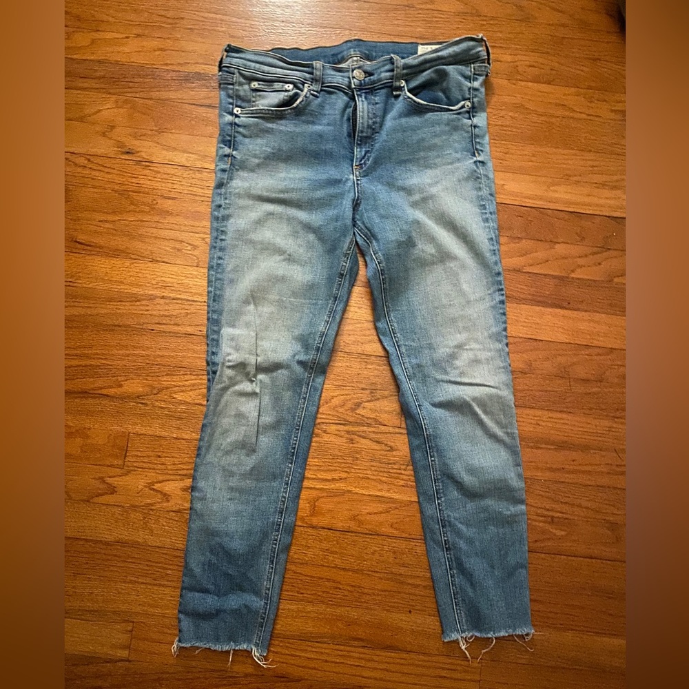 Rag & Bone woman’s skinny jeans size 32